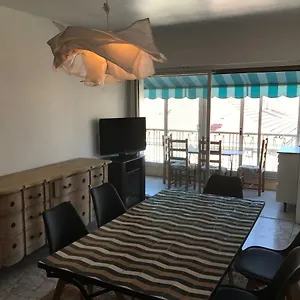https://les-jacinthes.fr-provencehotel.com